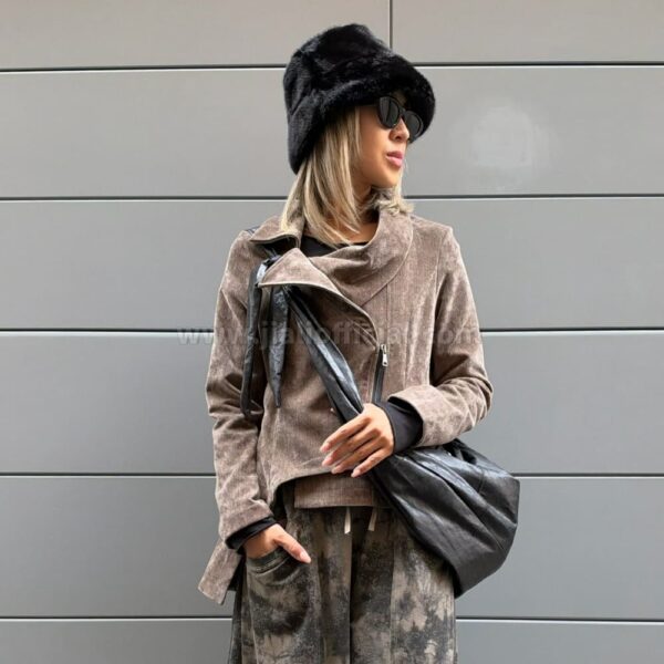 CAPPELLO ECOPELLICCIA NERO